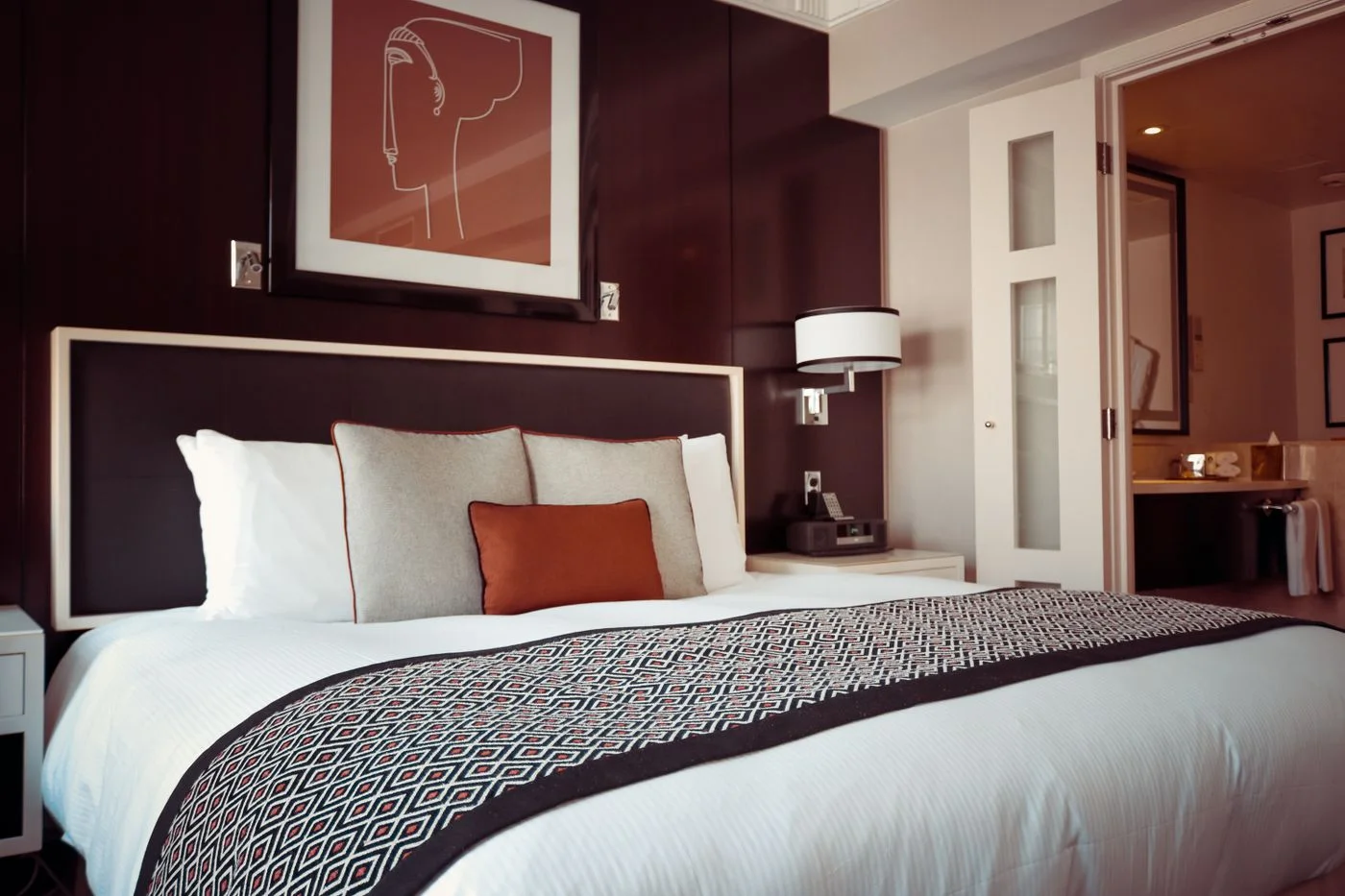 A restful bedroom interior